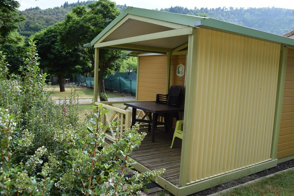 Hotel Camping La Charderie Pont-de-Labeaume Zewnętrze zdjęcie