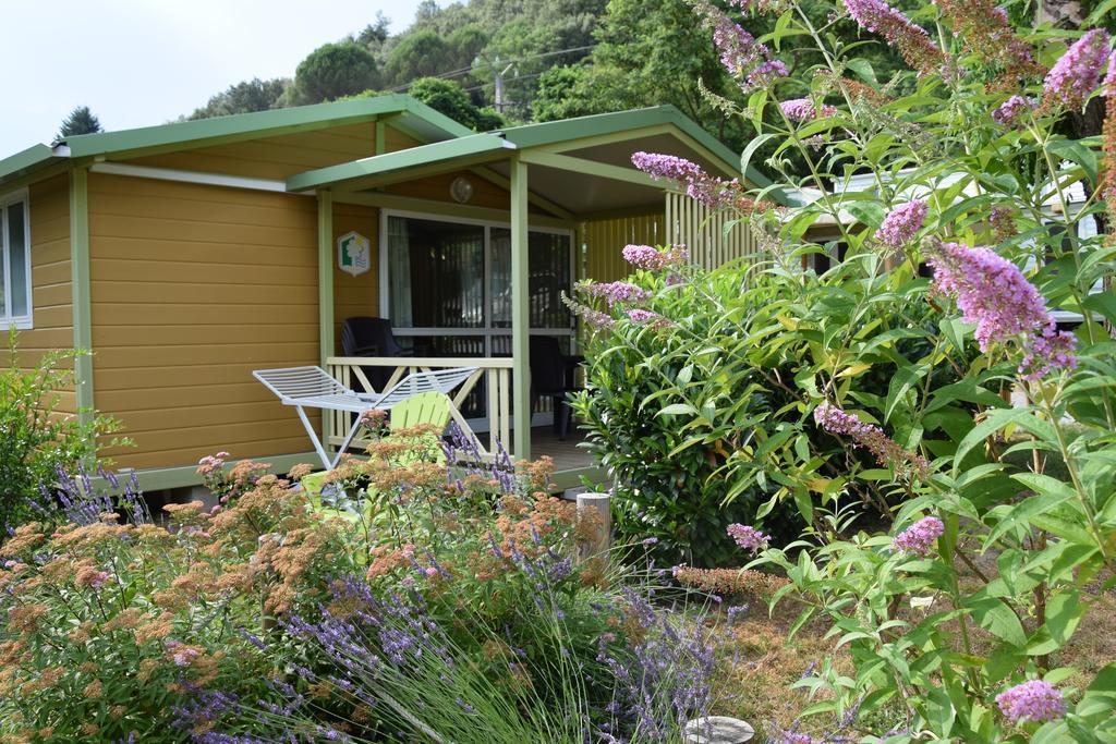 Hotel Camping La Charderie Pont-de-Labeaume Zewnętrze zdjęcie